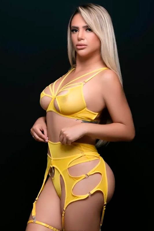 Escort Brasileña Rubia Amorosa