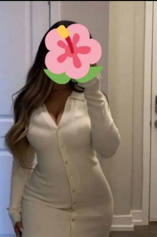 641464621 acompañante latina sagrada familia