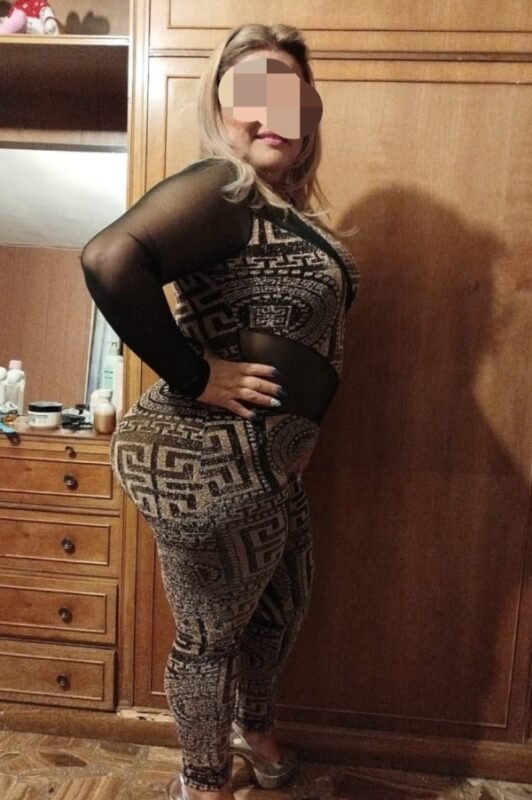 653710672 acompañante latina en san blas