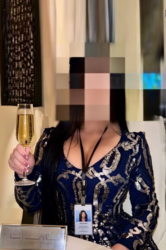 Acompañante mexicana Valladolid zona circular morena elegante