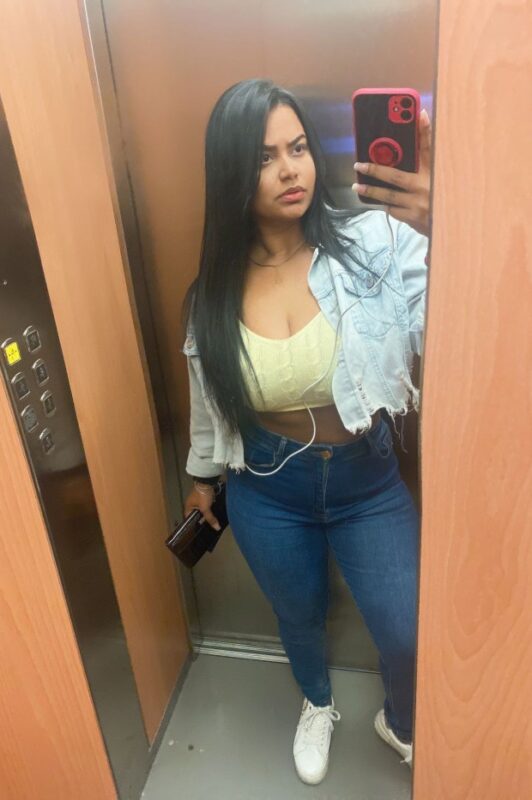 Chica de acompañamiento, salidas a pisos y hoteles