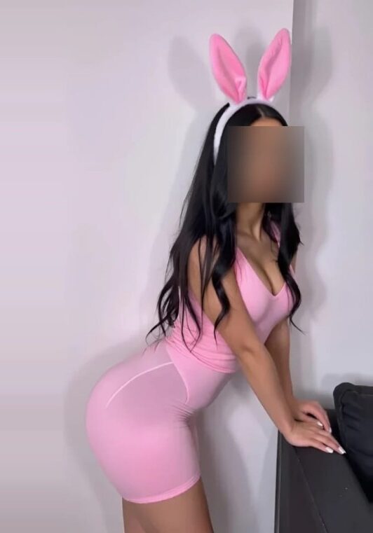 1743709108 9398092571 1