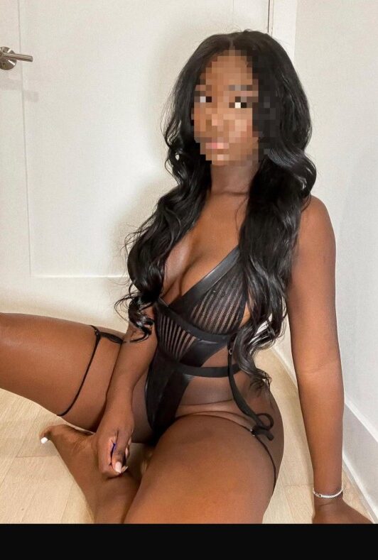 Paola Lorca · 641 161 866 · Morena sexy, sensual y siempre dispuesta a complacerte