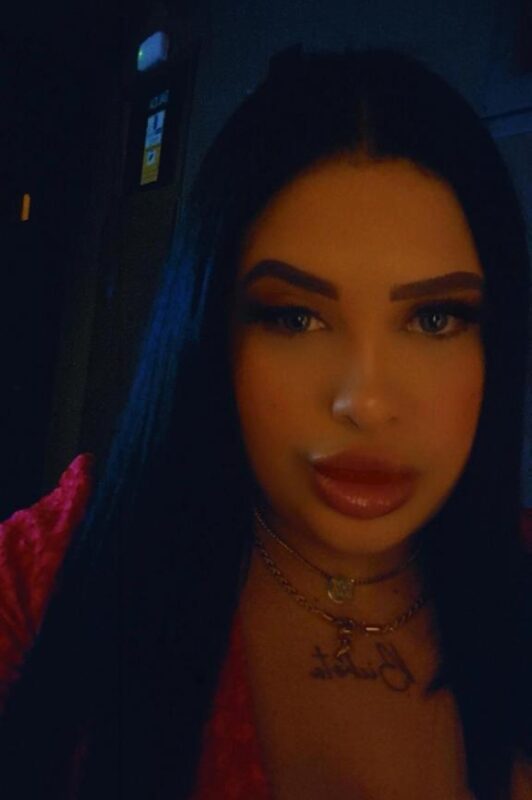 Una Morena Exquisita en Binefar | Oferta Exclusiva por Tiempo Limitado