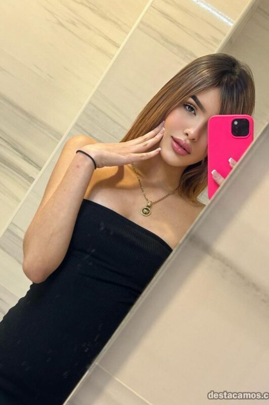 ✨ Karlis | 19 Años de Belleza y Autenticidad ✨