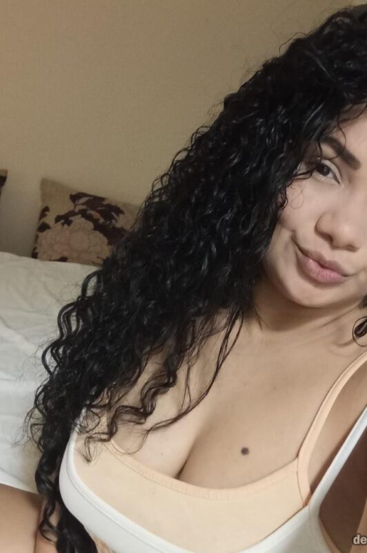 RUBI | Tu Diosa Personal en la Costa del Sol