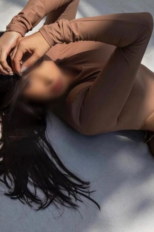 ✨ ANDREA | Elegancia Latina con Confianza ✨