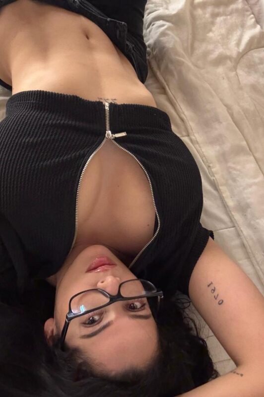 Soy Vero, completita, cariñosa y siempre para ti las 24/7. ¡Estoy de regreso en Las Chapas!