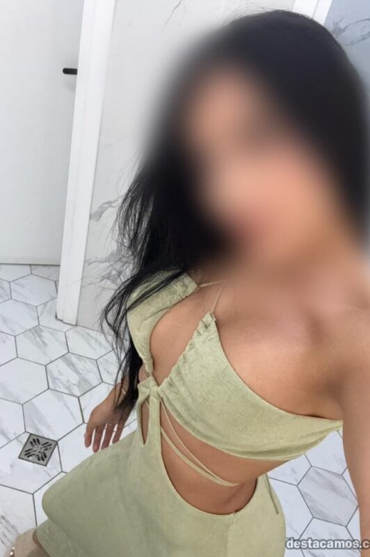 Conoce a Samantha: Belleza y Simpatía Llegan a San Pedro de Marbella