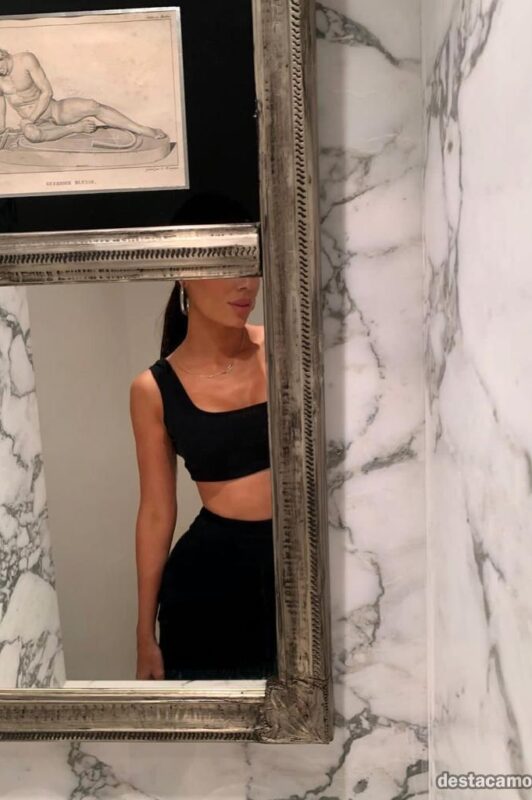 Latina con clase en Málaga | Elegancia de paso, fuego que perdura