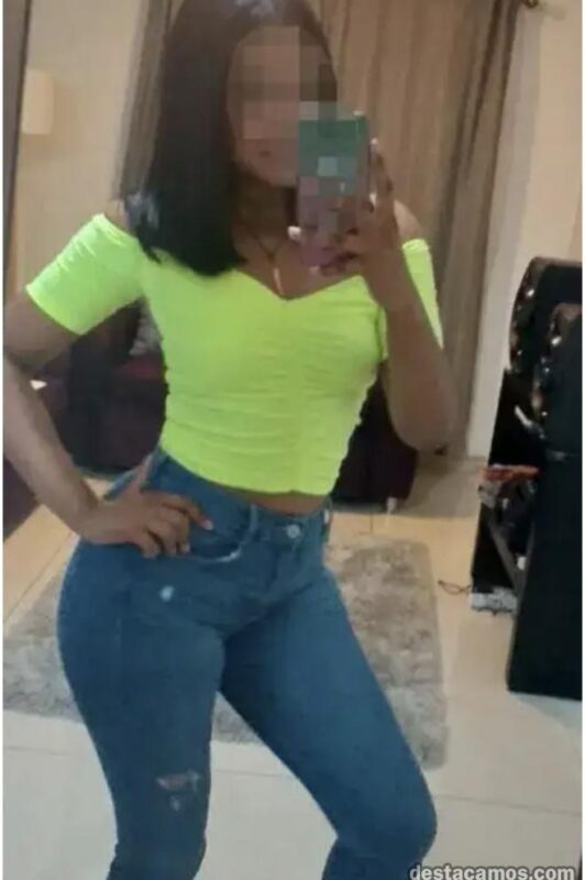 Morenita disponible sin prisas