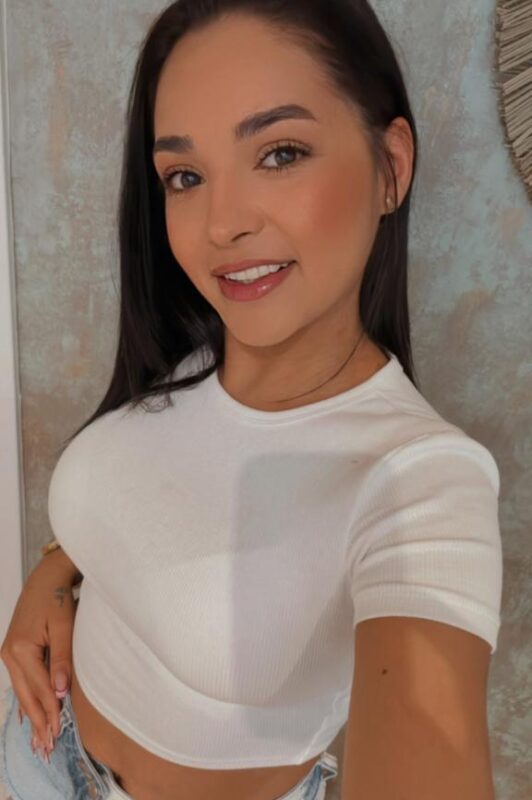 Dulzura disponible con 24 años en